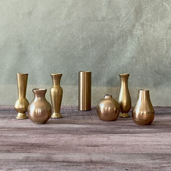 gold-bud-vase-b-600x600