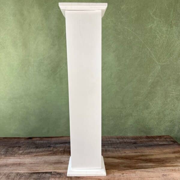 white-footed-pedestals-b-600x600