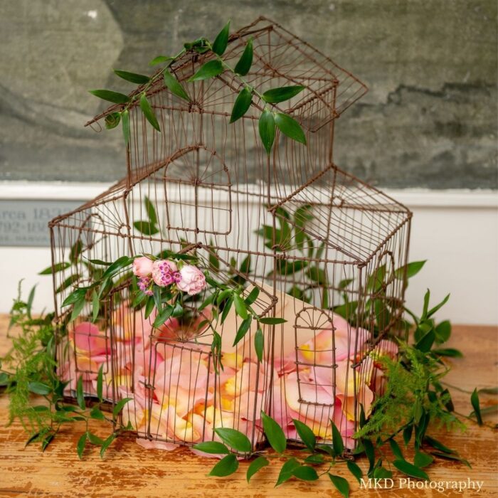 wire-birdhouse-700x700